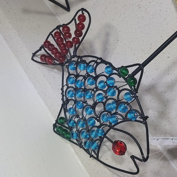 Beaded Fish Rack Art | Garden Metal Stake Beaded Fish With Bluegreen And Red Beads ...